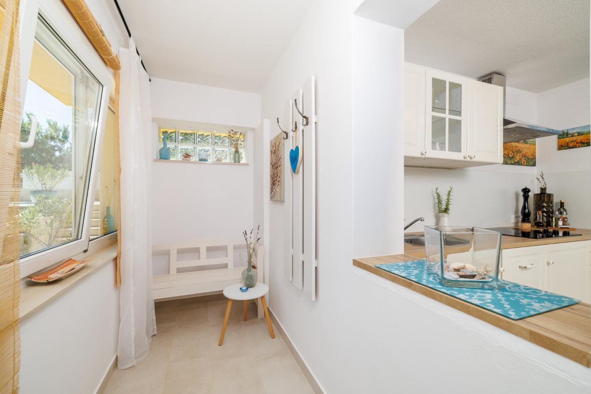 Emaris Appartement Tribalj  Buitenkant foto