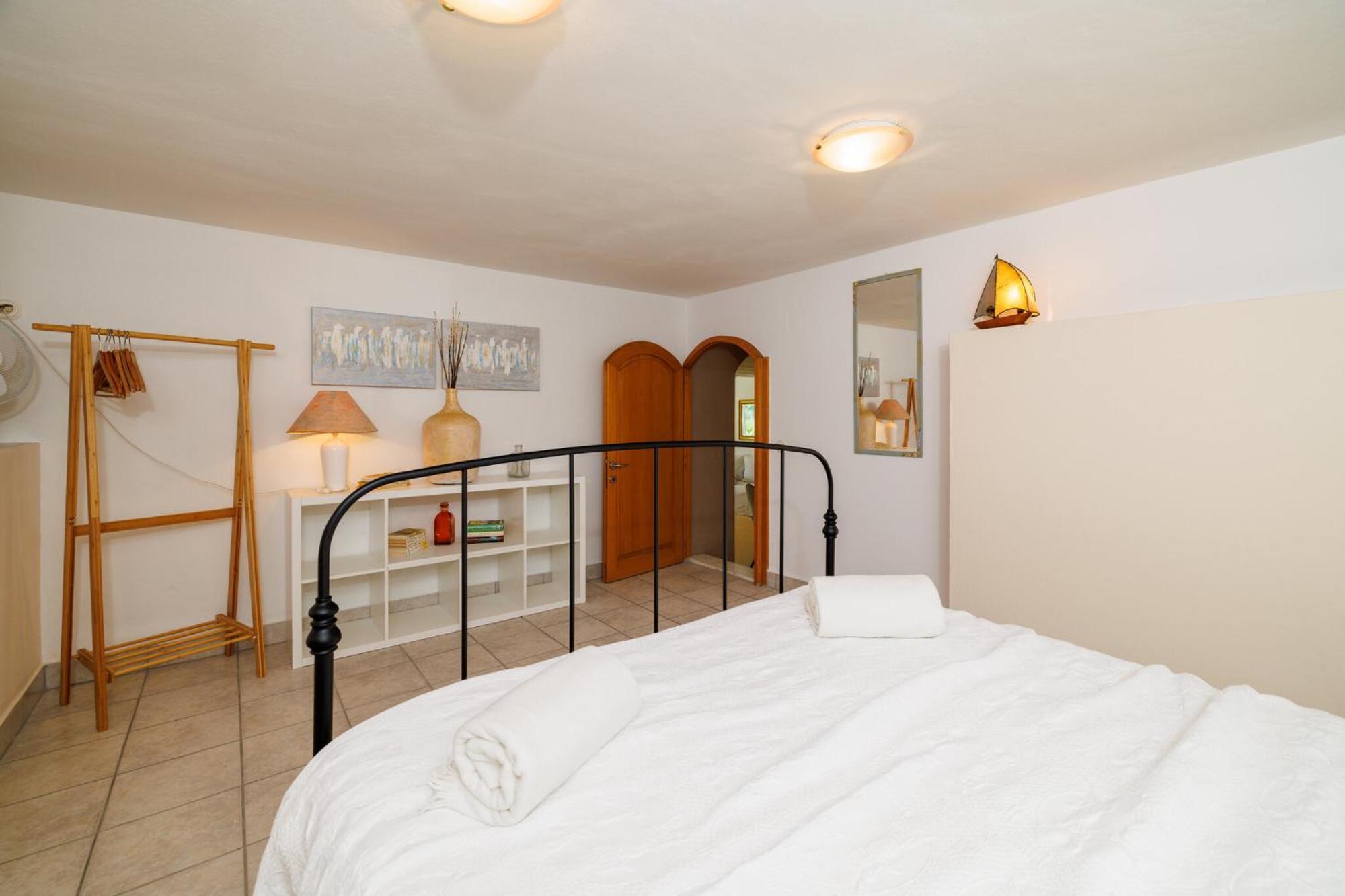 Emaris Appartement Tribalj  Buitenkant foto